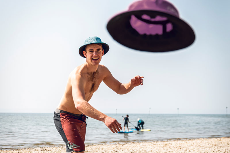 Spiele Capsbee am Strand